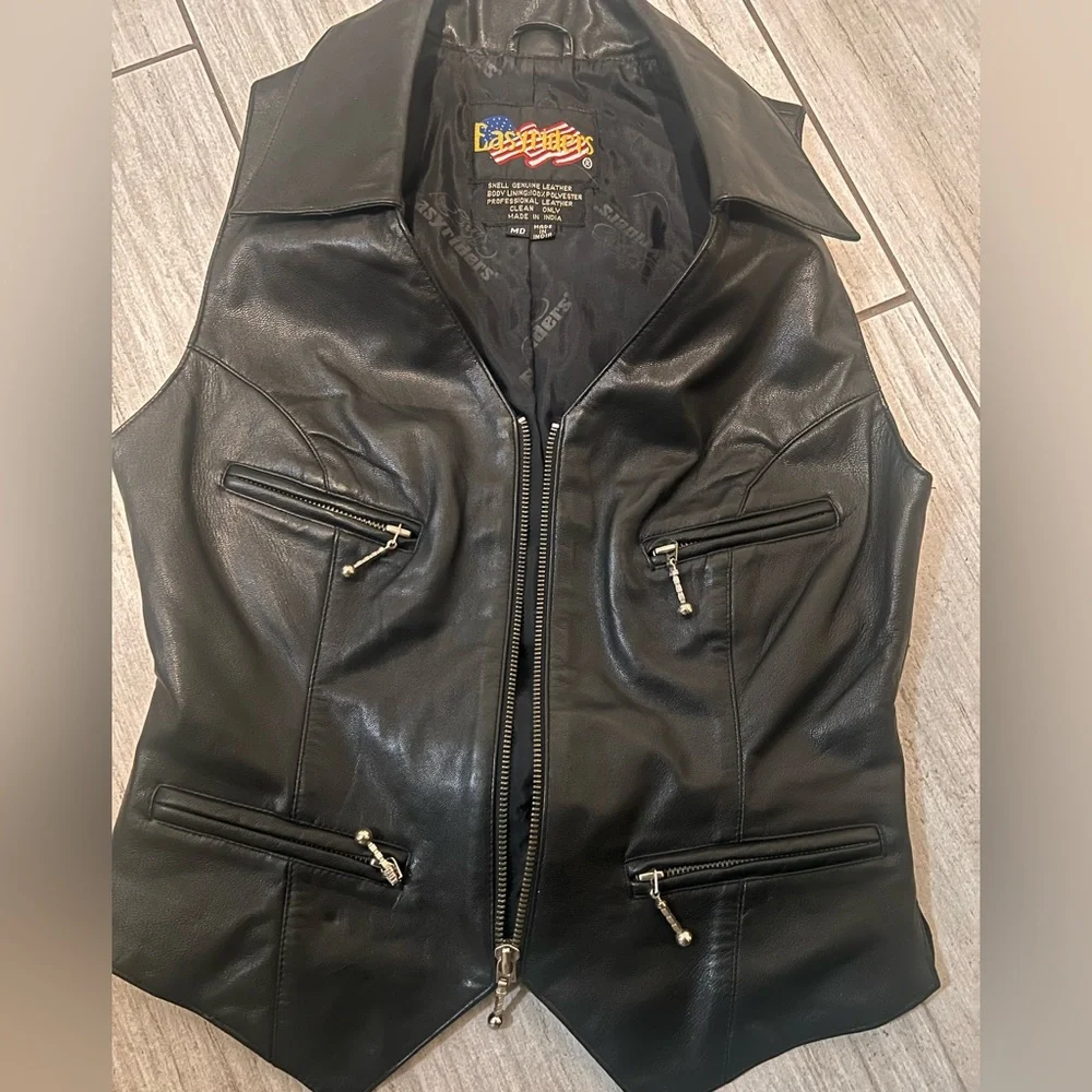 Easy rider leather vest like new - Picture 2 of 11